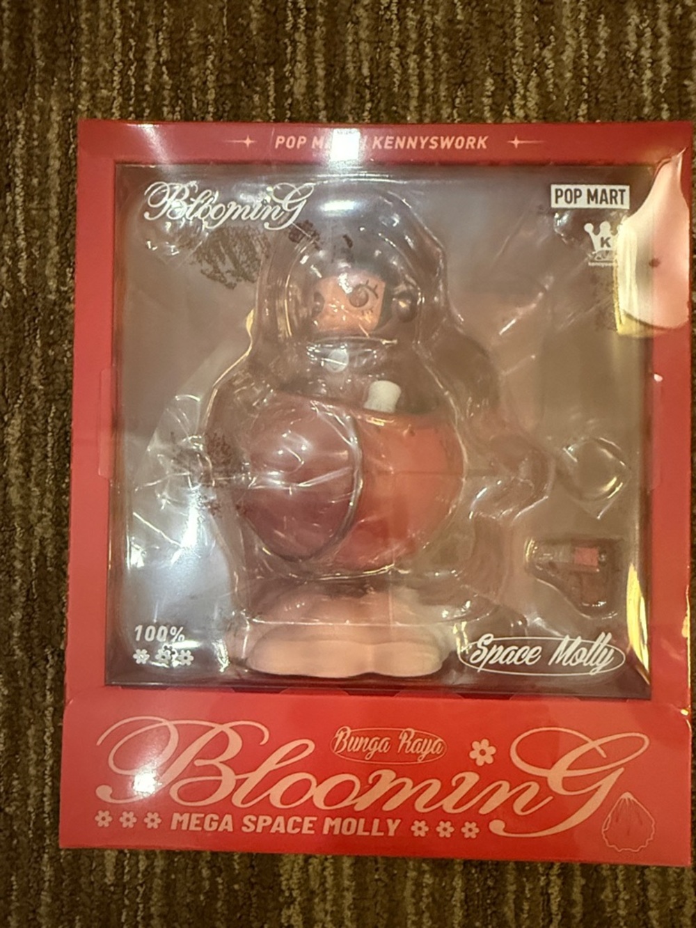 bloom Mega Space Molly Collector Figure - Red